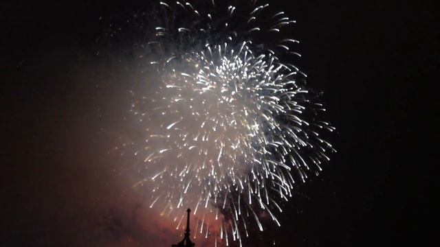 Валенсия вечером в праздник Фальяс в 2016 году смотреть онлайн