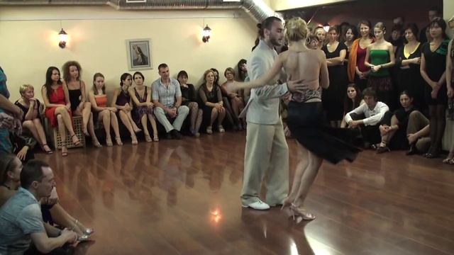 Gianpiero Galdi & Nadia Cronidu 2/4, Kvartal Tango смотреть онлайн