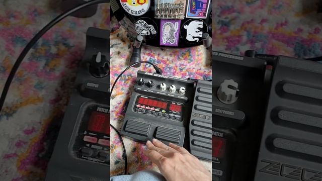 Zoom 707-GFX and Violet Oscillation Pedals смотреть онлайн