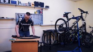 Как заклеить камеру? Мастер класс по заклейке вело камеры.