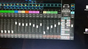 Behringer Xr 18 -d Affordable digital mixer