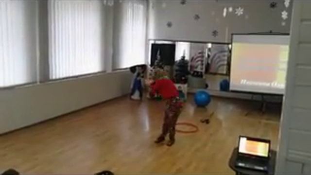 Театрально - танцевальная постановка "Клоун рассмеши" смотреть онлайн
