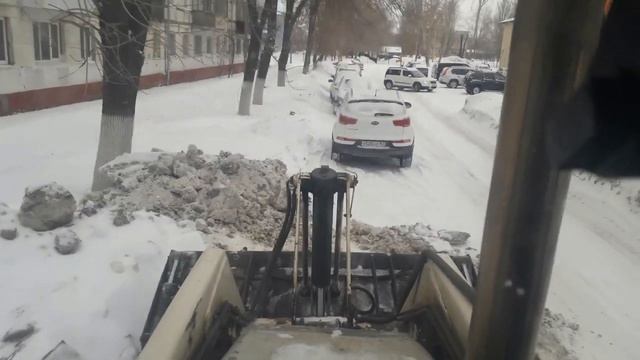 /РАБОТА НА ПОГРУЗЧИКЕ-ЭКСКАВАТОРЕ/ПЫТАЮСЬ РАСШИРИТЬ ДОРОГУ МЕШАЮТ МАШИНЫ/ВСЕ/ПОРЫВ ВОДА НА ДОРОГЕ/