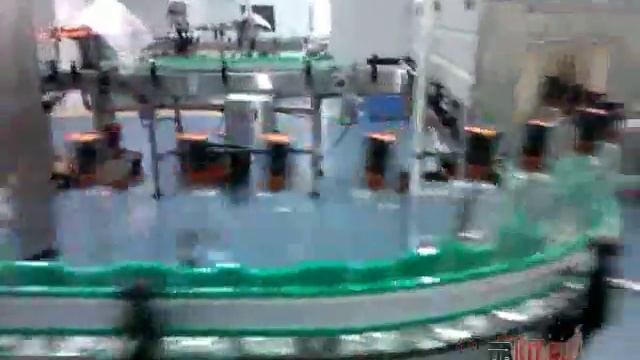 Нанесение этикетки на горлышко бутылки смотреть онлайн