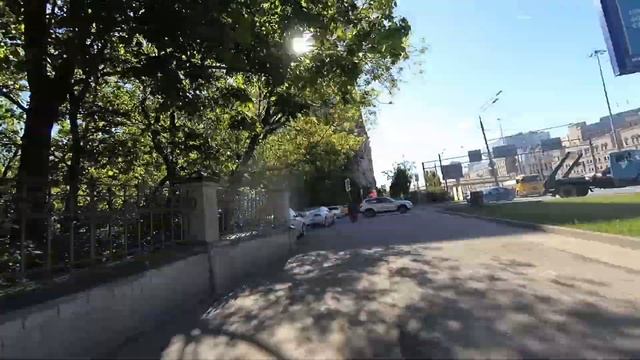 На работу на электросамокате (22 км. за 5 минут) смотреть онлайн