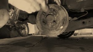 Замена задней ступицы на Mazda Demio