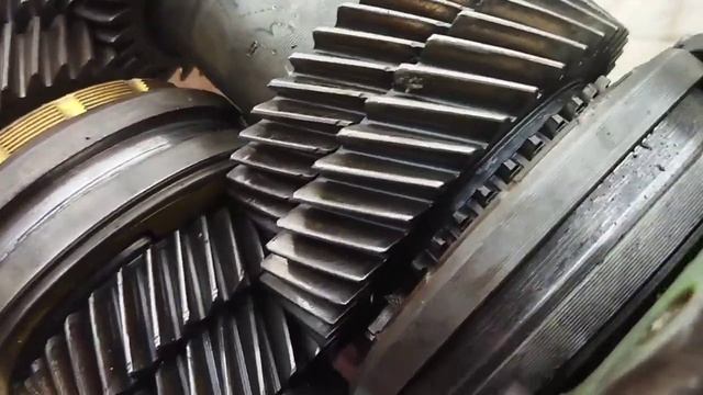 как разобрать коробку передач на Ауди 80 б3. смотреть онлайн
