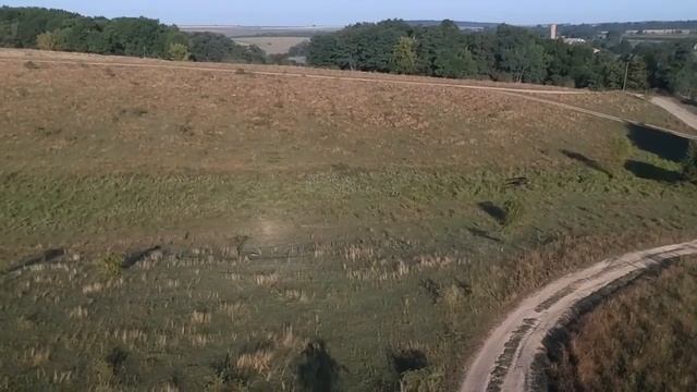 Летаем возле дома. Учимся летать дроном. смотреть онлайн