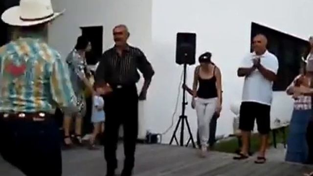 ковбои из Шведции танцуют гопак смотреть онлайн