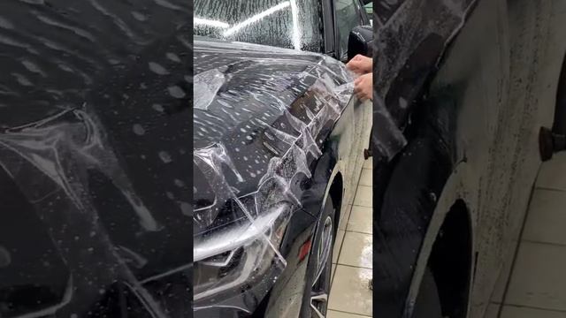 Бронируем BMW 7 в кузове G12M глянцевой антигравийной пленкой Quantum PRO и показываем результат! смотреть онлайн