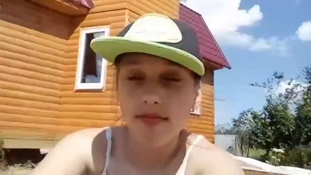 VLOG на даче. Прыгаем на батуте, экскурсия по дому ???? смотреть онлайн
