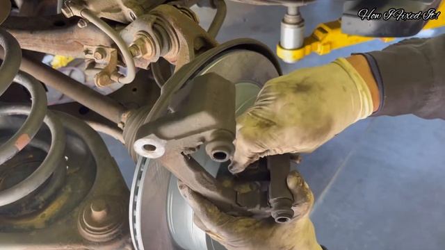 Replacing Rear Brake Pads And Rotors Toyota/08 Toyota Sequoia Rear Brake Pads And Rotors Replacemen смотреть онлайн