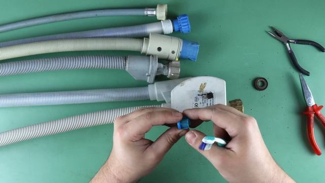 Washing machine with water tap in the display - machine does not start - repair ASMR смотреть онлайн