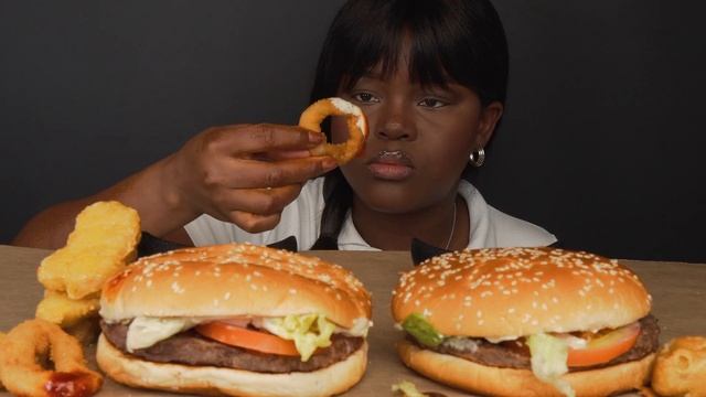 ASMR VEGGIE BURGER / VEGGIE BOX MUKBANG| WHOPPER /STEAKHOUSE BURGER (No Talking) Messy Eating Sound смотреть онлайн