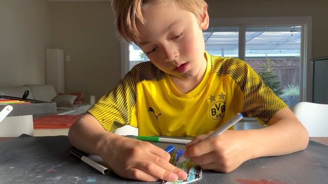 Fun with Elias, episode 7: coloring my paper boat смотреть онлайн