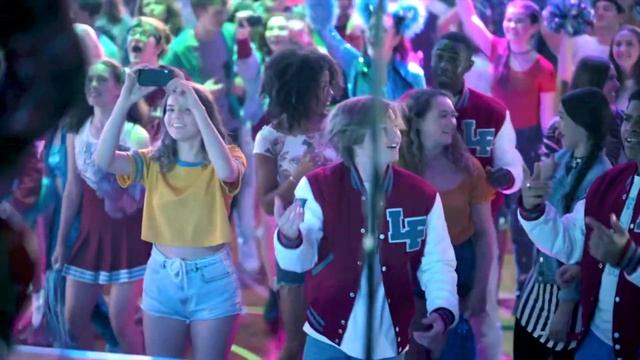 Villain // Carrie & Nick - Julie and the Phantoms смотреть онлайн