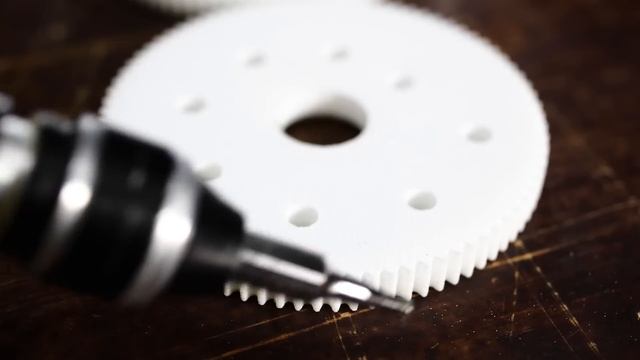 Робот-птица на Ардуино. Часть 1. Выбираю конструкцию и собираю машущий механизм смотреть онлайн