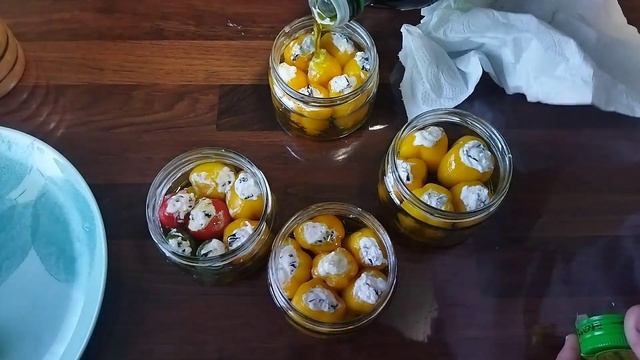 Перчики фаршированные сыром / Pepperoncini Cheese Stuffed