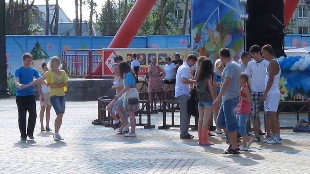 Сальса Парк Горького Харьков День молодёжи 30 июня Sal'sa Gorky ParkKharkov смотреть онлайн