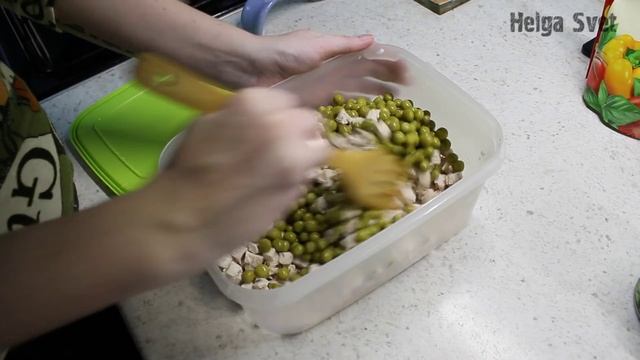 Обалденный "Купеческий" #салат с курицей и маринованным луком к Новому Году смотреть онлайн