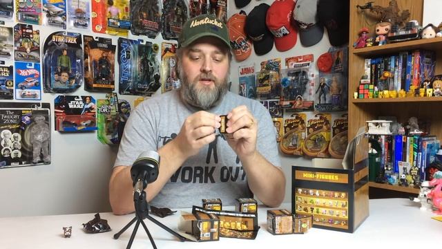 Minecraft Chest Series 3 Minifigures! 8 New Gold figures. смотреть онлайн