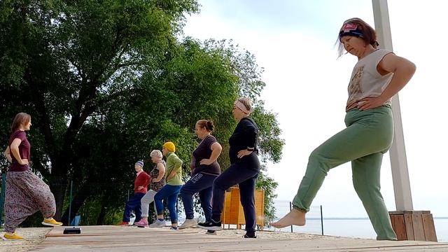 степ-аэробика 60+  "Rondo alla turca" смотреть онлайн