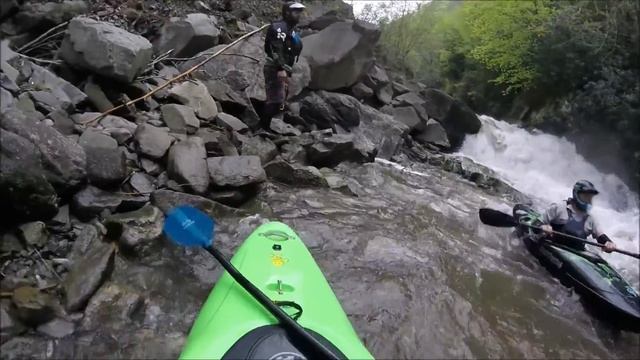 River Scum at the cascades смотреть онлайн