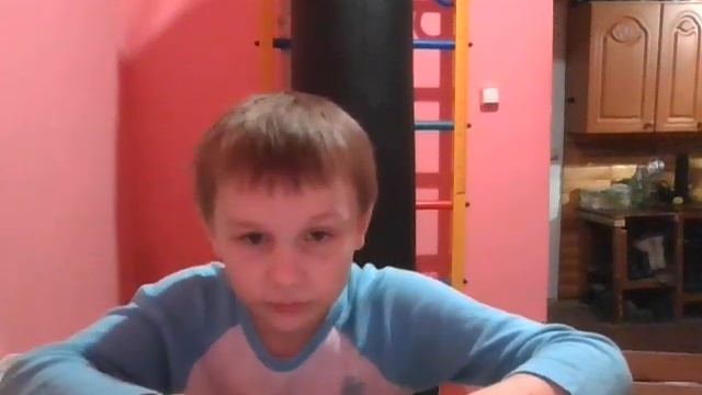 Мальчик рассказывает стишок на английском языке смотреть онлайн