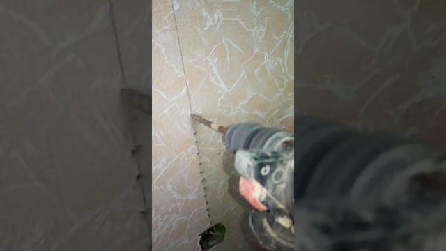 Сделал штробу без штробореза. Дельный совет #электрика смотреть онлайн