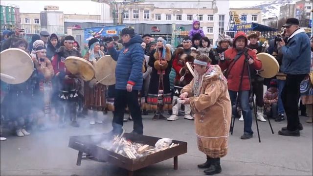 Национальный обрядовый праздник "Кильвей" в Магадане смотреть онлайн