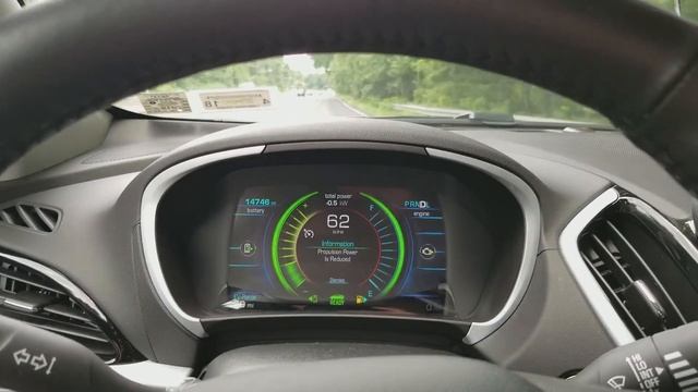 Electric Chevy Volt Runs Out Of Gas - Becomes Dangerous смотреть онлайн