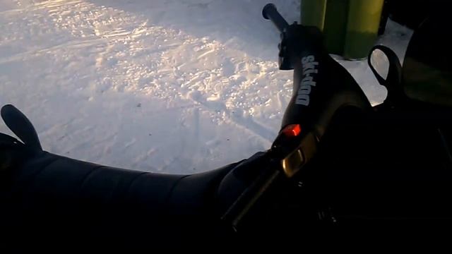 Bombardier Ski-doo Grand Touring 800 Se Millenium Edition смотреть онлайн
