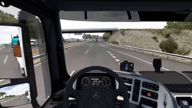 ETS2 - Mercedes Actros MP3 V8 en España смотреть онлайн