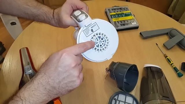 Пылесос Gorenje SVC 240 W сравнение Electrolux ERGO12 Ergorapido смотреть онлайн