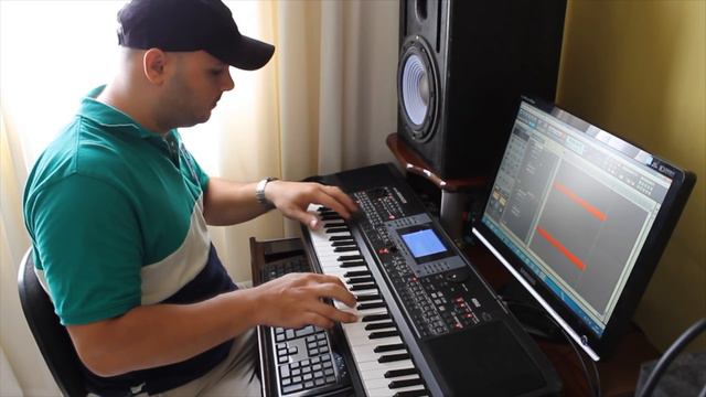 Solos de Rock no Teclado Korg Microarranger por Emmanuel Sampaio смотреть онлайн