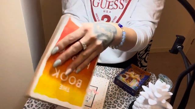 Nail tapping / positive objects ASMR (journal) (angel oracle) (book tapping) (no talking) смотреть онлайн