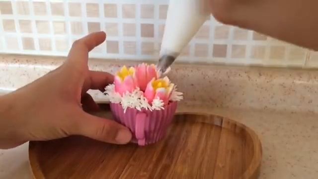 Russian tulip piping nozzle / Насадка тюльпан смотреть онлайн