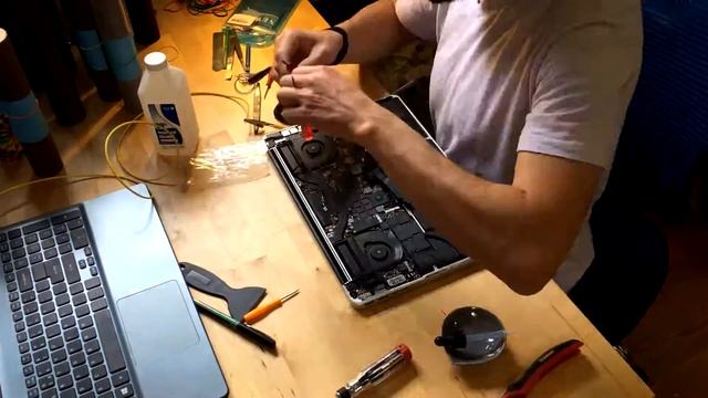 Replacing Taped Battery:  MacBook Pro Retina 15