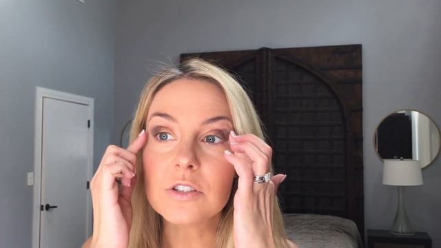 Smokey Eye for Work смотреть онлайн