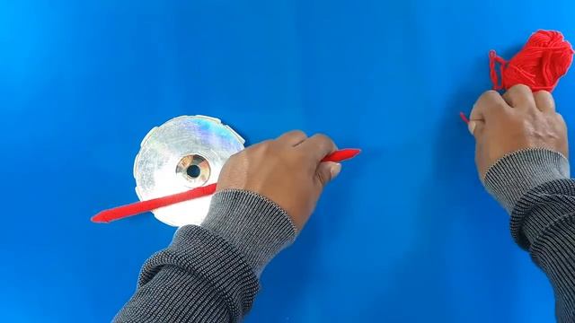 AMAZING CRAFTING OUT OF OLD CD DISC & PLASTIC BOTTLE CAPS | AWESOME DECORATION IDEA 2020 смотреть онлайн