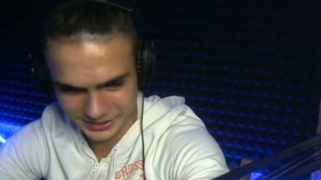 Нарезка со стрима, Засмеялся поставил лайк!!!! смотреть онлайн