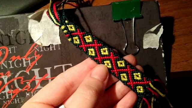 Феньковлог ~ Плетём фенечки из обрезков смотреть онлайн