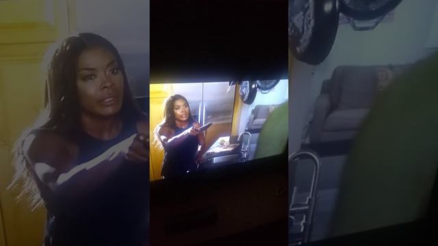 Everything that glitters (the kitchen scene) смотреть онлайн