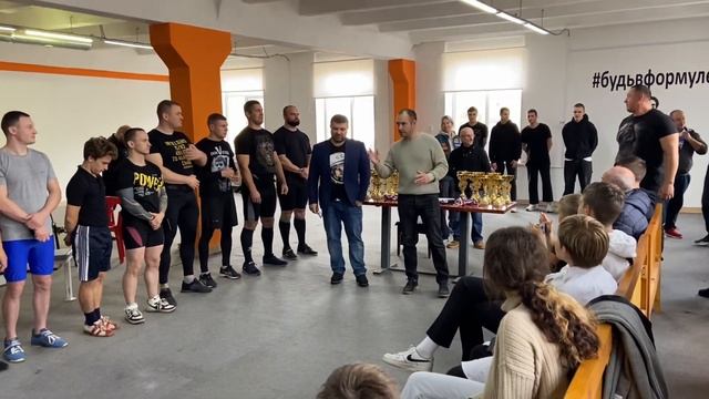 Соревнования. Жим лёжа с Михаилом Кокляевым смотреть онлайн