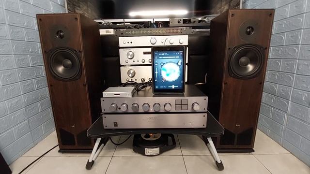 Carver C-2 & M-200t, SMSL M8A (DAC) w/ Wharfedale Monitor M-128 (P1) смотреть онлайн