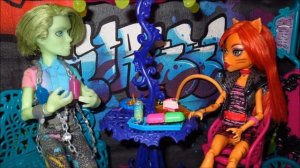 ТИПЫ МОНСТРОВ В КАФЕ! стоп моушен КУКЛЫ / монстер хай