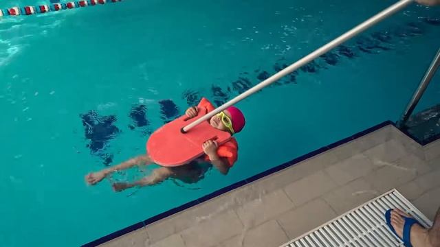 Фитнес клуб Олимпия. Детский Бассейн смотреть онлайн