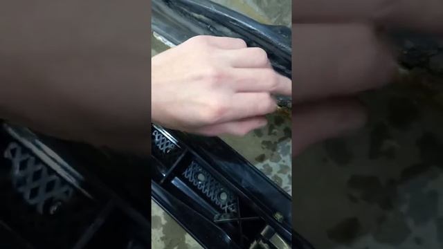 Самостоятельная замена лыжи на мотобуксировщике Мухтар 15 ( с лыжным модулем ) . (4) смотреть онлайн