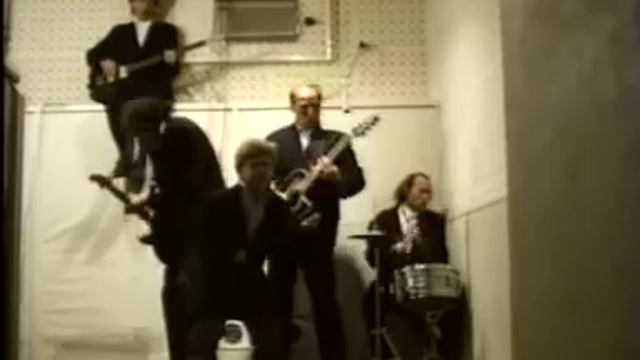 Звуки Му - грубый закат.mpg смотреть онлайн