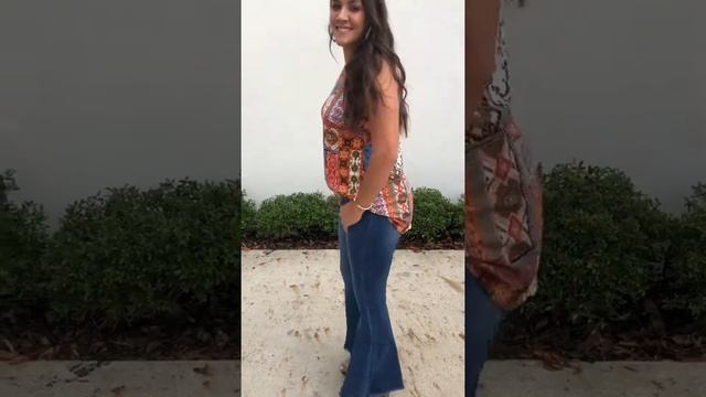Casa Bella Patterned Tank & Groovy Bell Bottom Jeans смотреть онлайн